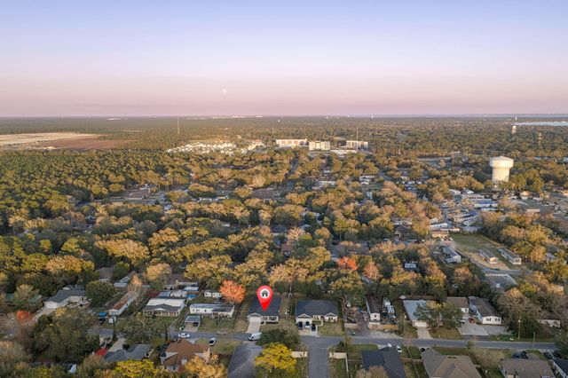 1516 W Ponderosa Road, Fort Walton Beach, FL 32547