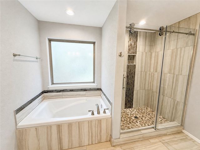 5 Henley Lane, Bella Vista, AR 72714