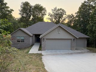 5 Henley Lane, Bella Vista, AR 72714