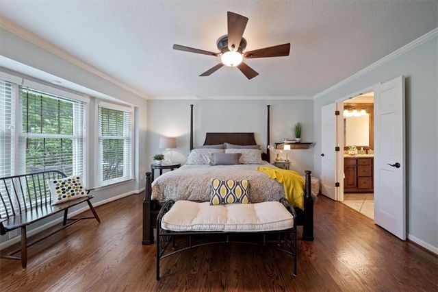 8262 W 117th Street, Overland Park, KS 66210