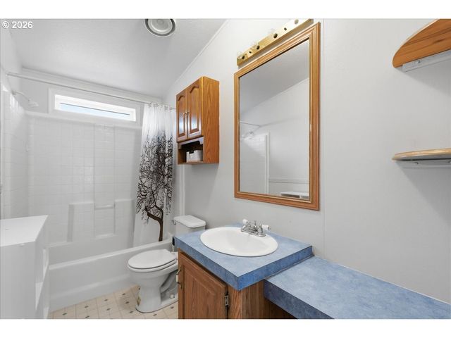 10400 Se COOK Ct 166, Milwaukie, OR 97222