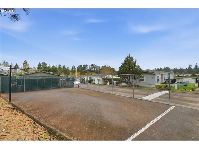 10400 Se COOK Ct 166, Milwaukie, OR 97222