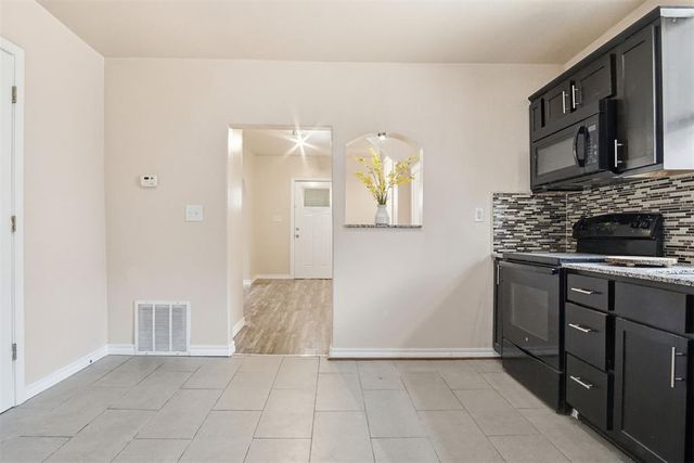 1424 NW 33rd Street, Oklahoma City, OK 73118