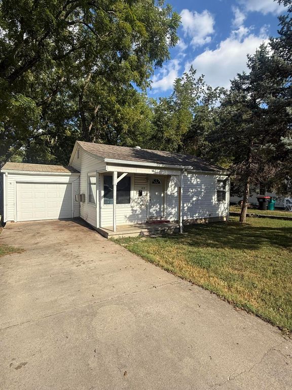 1414 North Sherman Avenue, Springfield, MO 65802