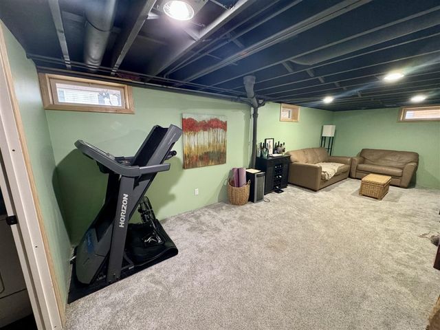 4041 Lester Drive, Grand Rapids, MI 49525