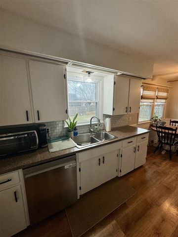 4041 Lester Drive, Grand Rapids, MI 49525