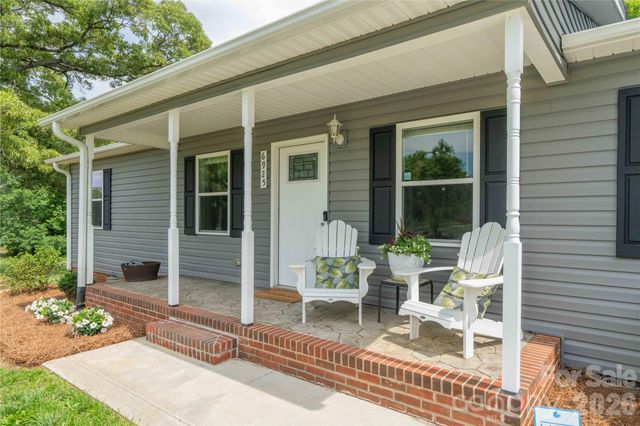 6925 S Nc Highway 150 Highway, Lexington, NC 27295