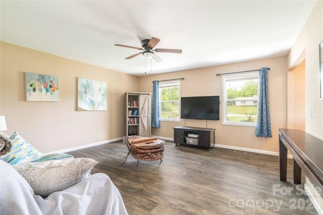6925 S Nc Highway 150 Highway, Lexington, NC 27295