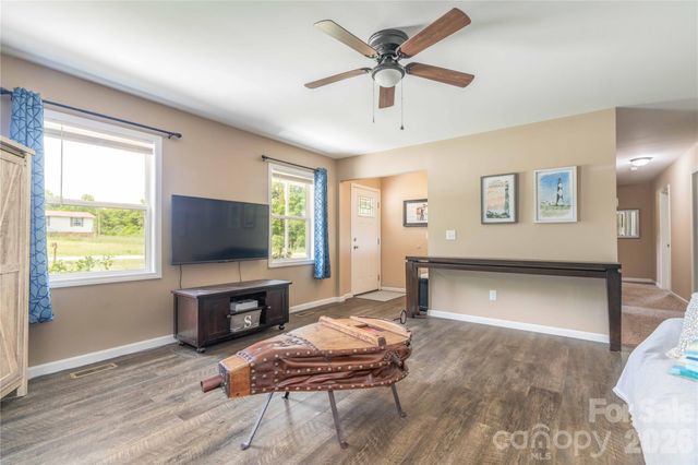 6925 S Nc Highway 150 Highway, Lexington, NC 27295