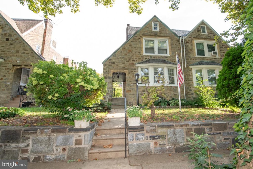 707 KNORR ST, Philadelphia, PA 19111