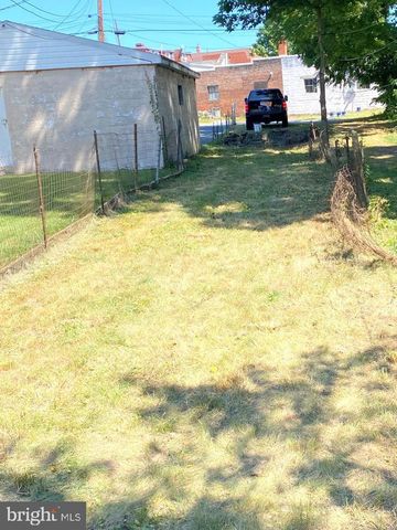 230 S POTOMAC ST, Hagerstown, MD 21740