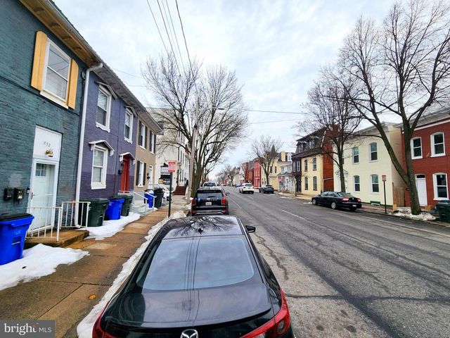 230 S POTOMAC ST, Hagerstown, MD 21740