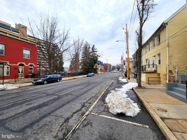 230 S POTOMAC ST, Hagerstown, MD 21740