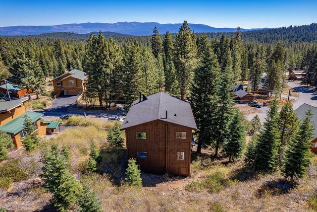11566 Rhineland Avenue, Truckee, CA 96161