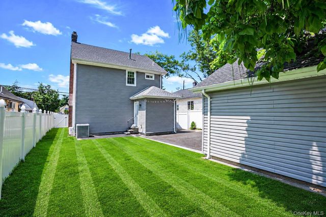 1365 Langdon Boulevard, Rockville Centre, NY 11570
