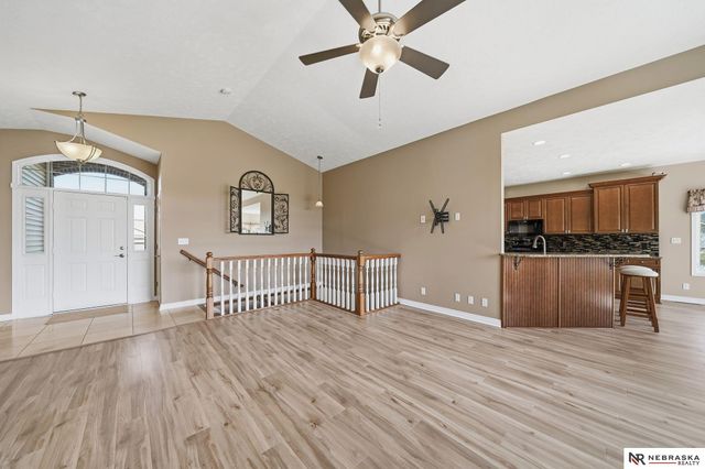 5460 Rockford Drive, Lincoln, NE 68521