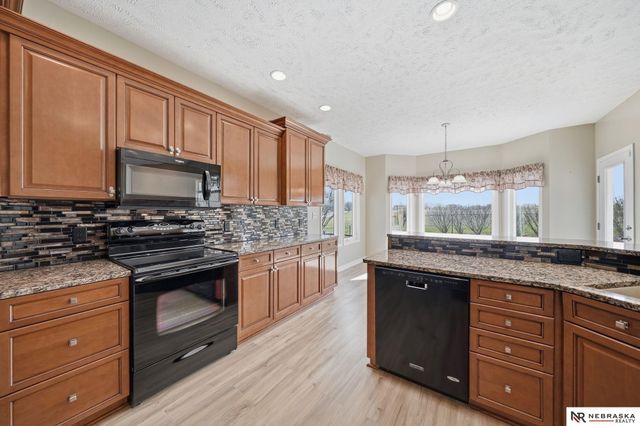 5460 Rockford Drive, Lincoln, NE 68521
