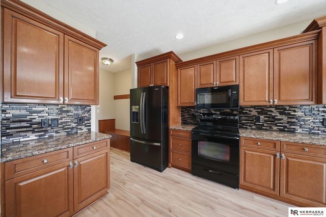 5460 Rockford Drive, Lincoln, NE 68521