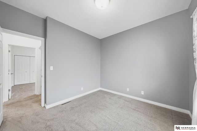 5460 Rockford Drive, Lincoln, NE 68521