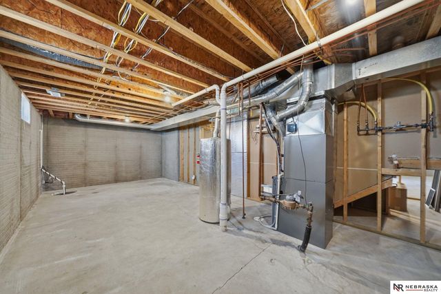 5460 Rockford Drive, Lincoln, NE 68521