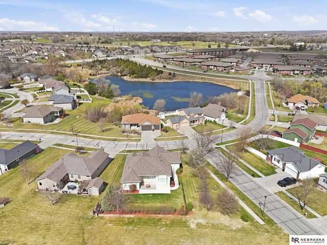 5460 Rockford Drive, Lincoln, NE 68521