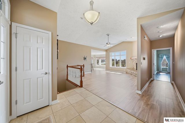 5460 Rockford Drive, Lincoln, NE 68521