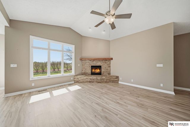 5460 Rockford Drive, Lincoln, NE 68521