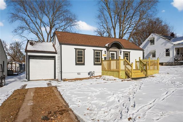 1230 W 25th Street S, Independence, MO 64052