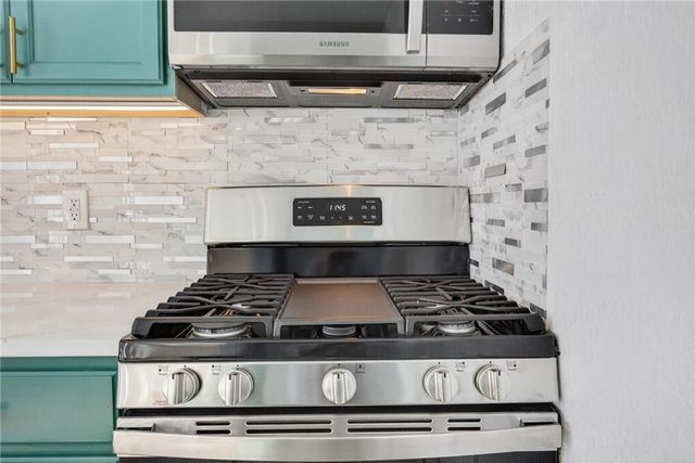 1230 W 25th Street S, Independence, MO 64052