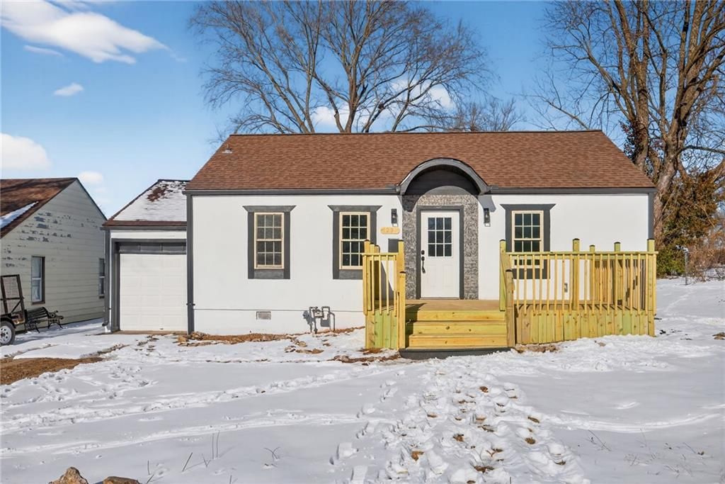 1230 W 25th Street S, Independence, MO 64052