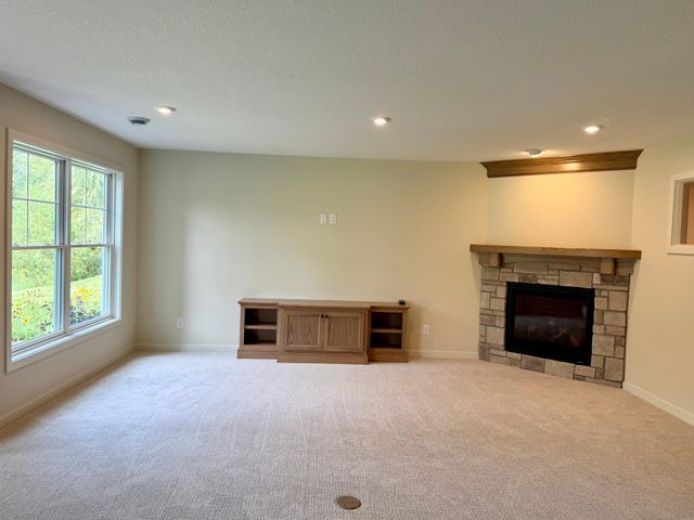 4636 Fable Road N, Hugo, MN 55038