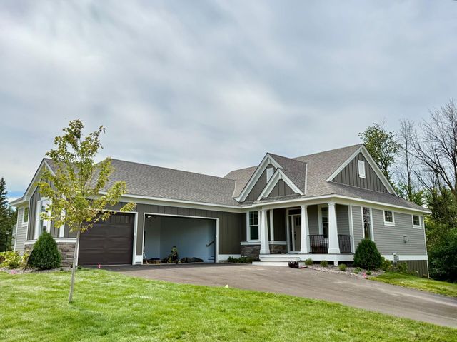 4636 Fable Road N, Hugo, MN 55038