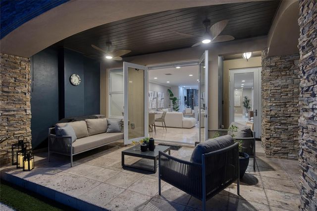 1215 NE 1st Street, Fort Lauderdale, FL 33301