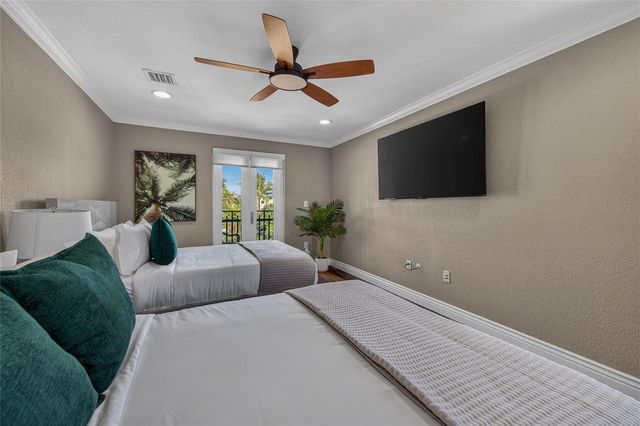 1215 NE 1st Street, Fort Lauderdale, FL 33301