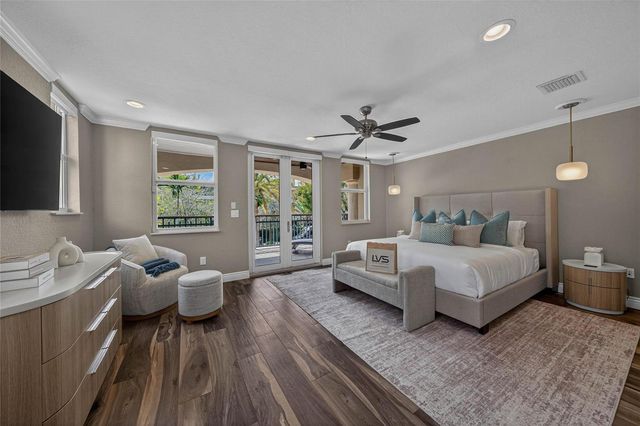 1215 NE 1st Street, Fort Lauderdale, FL 33301
