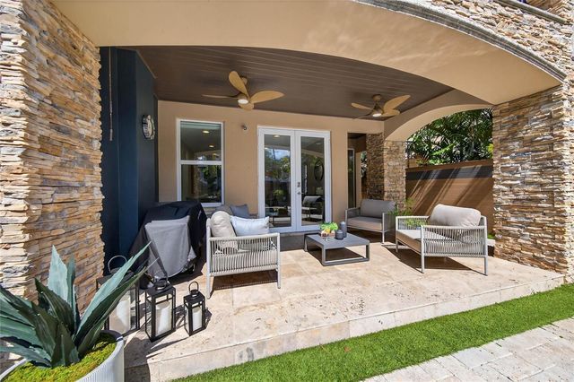 1215 NE 1st Street, Fort Lauderdale, FL 33301