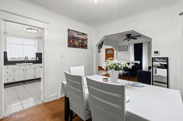 837 Harrison Avenue, Schenectady, NY 12306