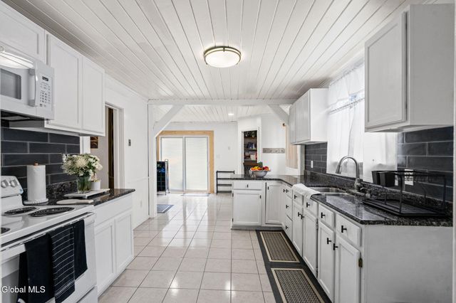 837 Harrison Avenue, Schenectady, NY 12306