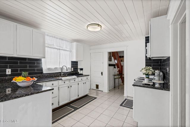 837 Harrison Avenue, Schenectady, NY 12306