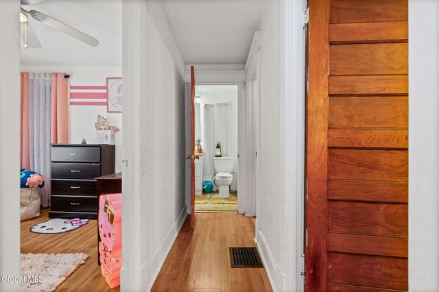 837 Harrison Avenue, Schenectady, NY 12306