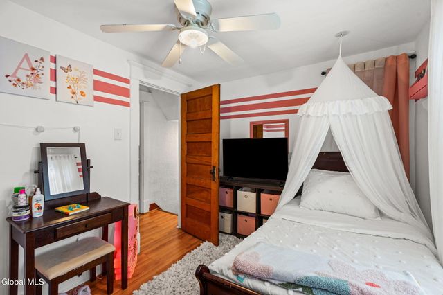 837 Harrison Avenue, Schenectady, NY 12306