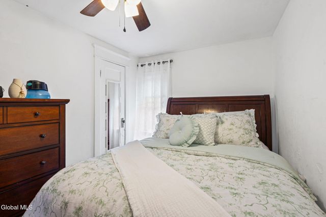 837 Harrison Avenue, Schenectady, NY 12306