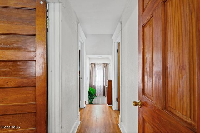 837 Harrison Avenue, Schenectady, NY 12306