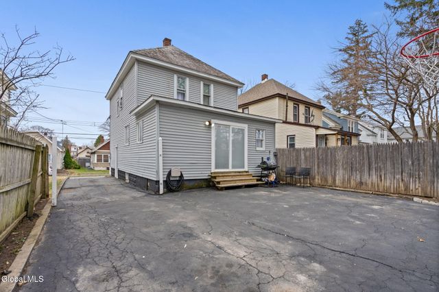 837 Harrison Avenue, Schenectady, NY 12306