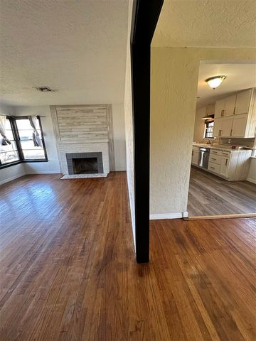 2202 NW Cheyenne Ave, Lawton, OK 73505