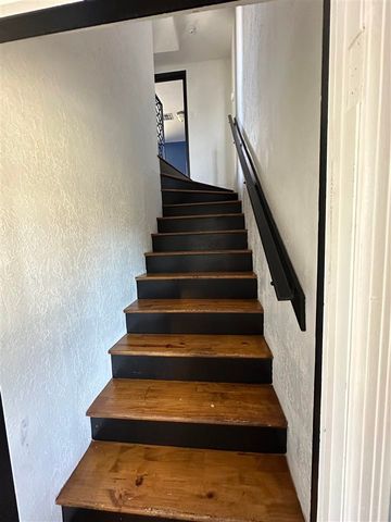 2202 NW Cheyenne Ave, Lawton, OK 73505