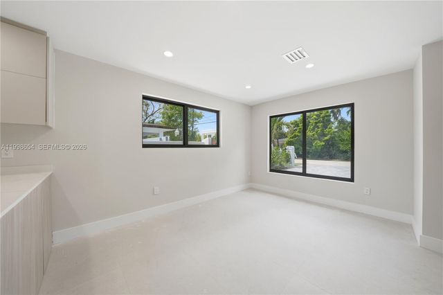 6332 SW 28th Street, Miami, FL 33155