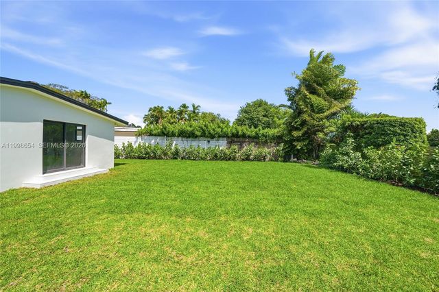6332 SW 28th Street, Miami, FL 33155
