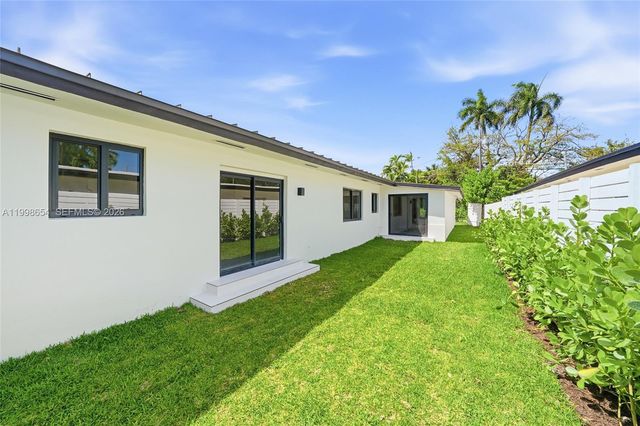 6332 SW 28th Street, Miami, FL 33155
