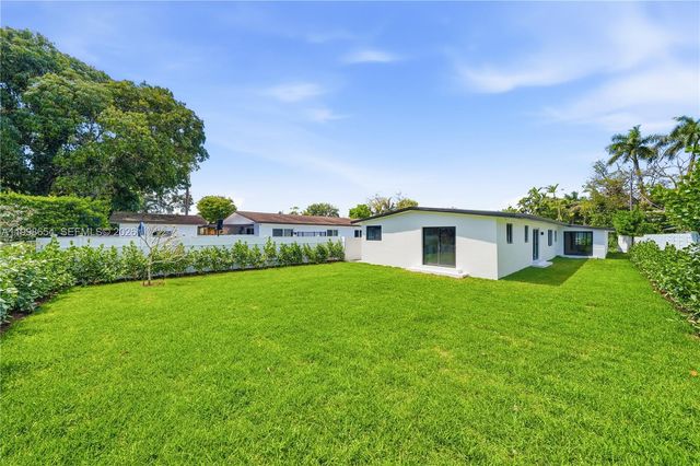 6332 SW 28th Street, Miami, FL 33155